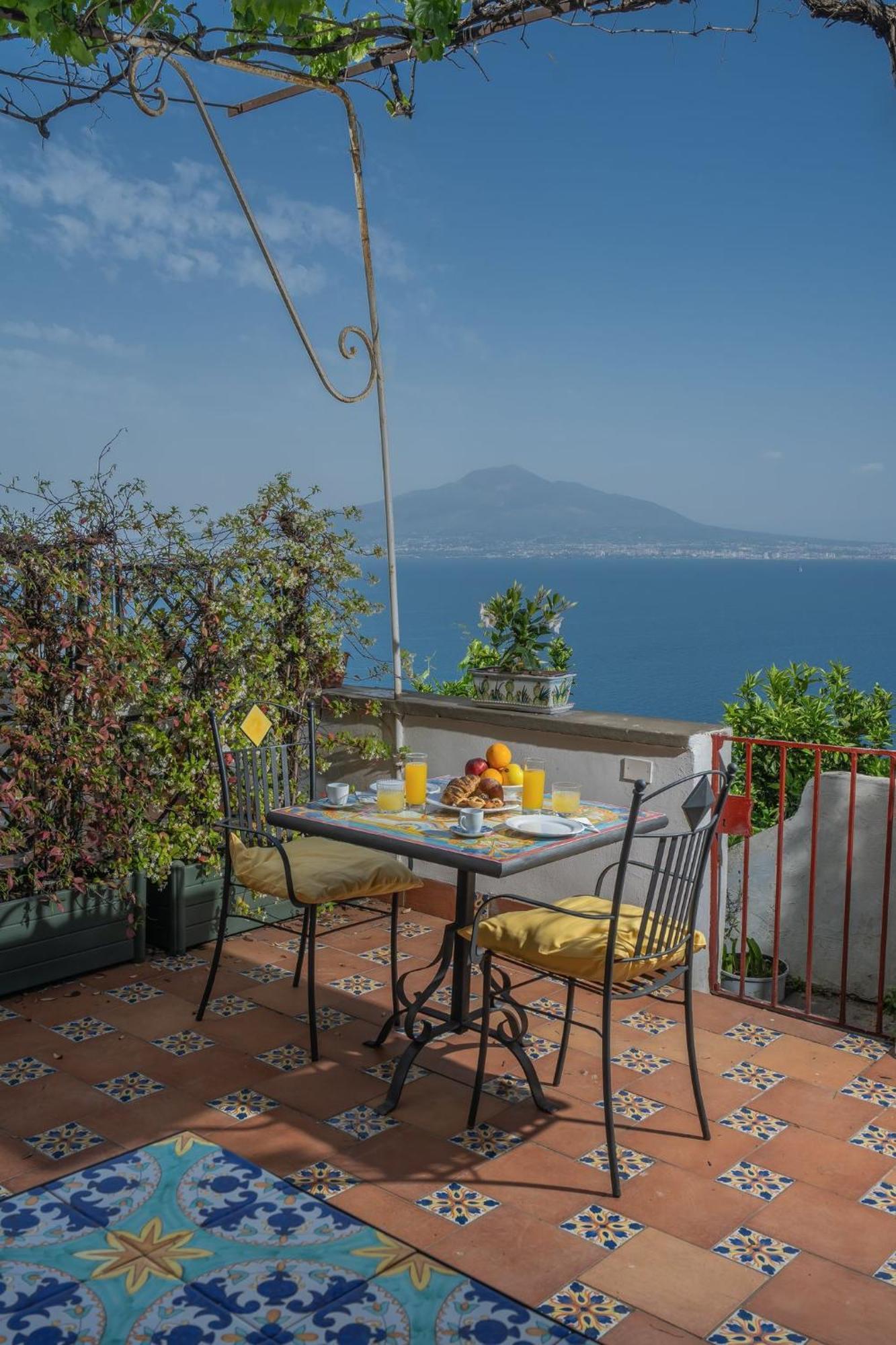 La Torretta Hotell Vico Equense Eksteriør bilde